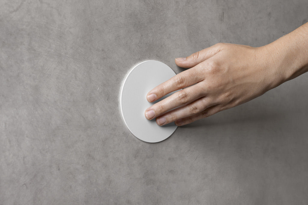 Roxxane Fly Pad - Wandhalterung (selbstklebend mit Klebestreifen)