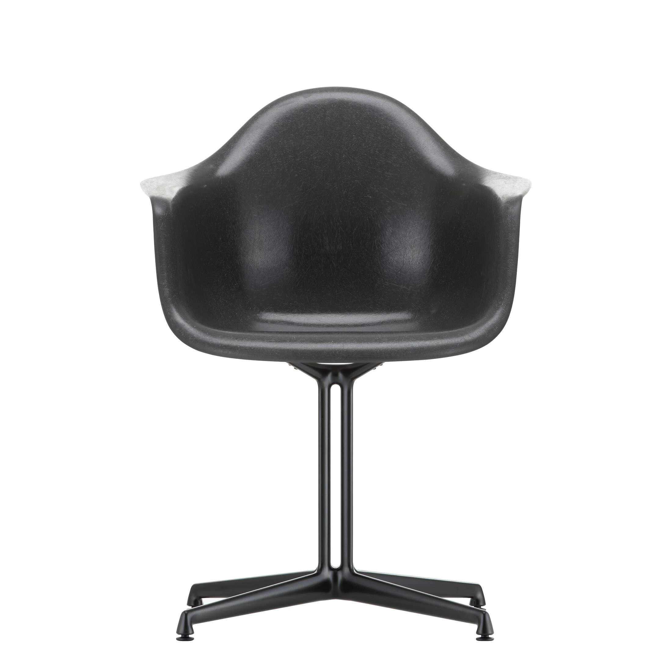 Eames Fiberglass Armchair DAL